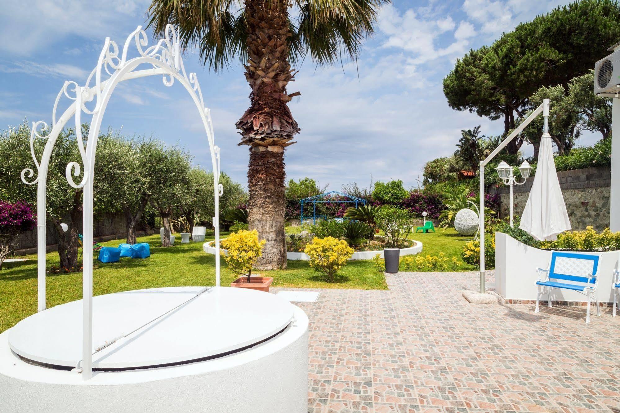 Bed and Breakfast Relais Romildanna Forio di Ischia Exterior foto
